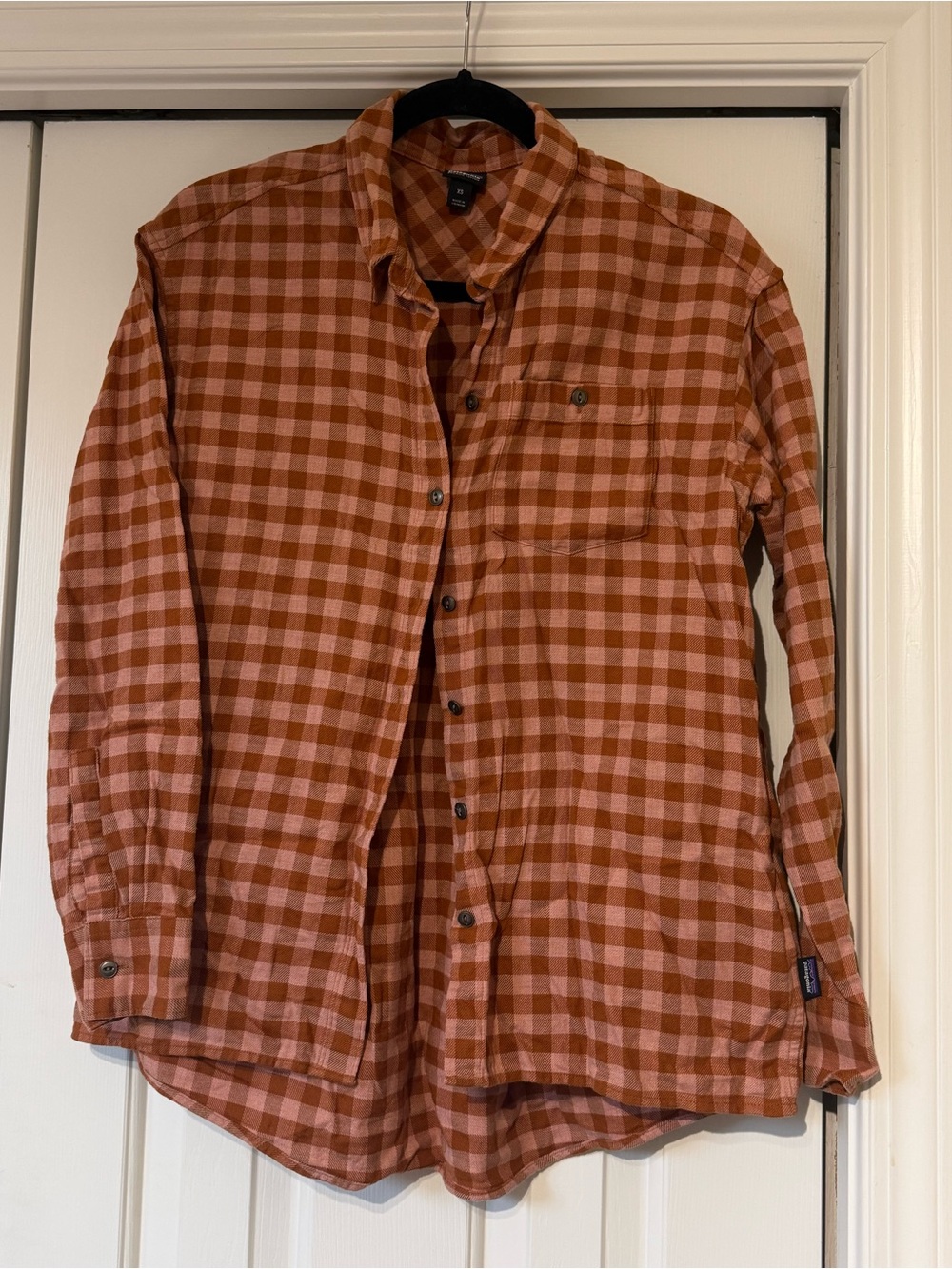 Patagonia Pink and Rust Orange Plaid Shirt-XS